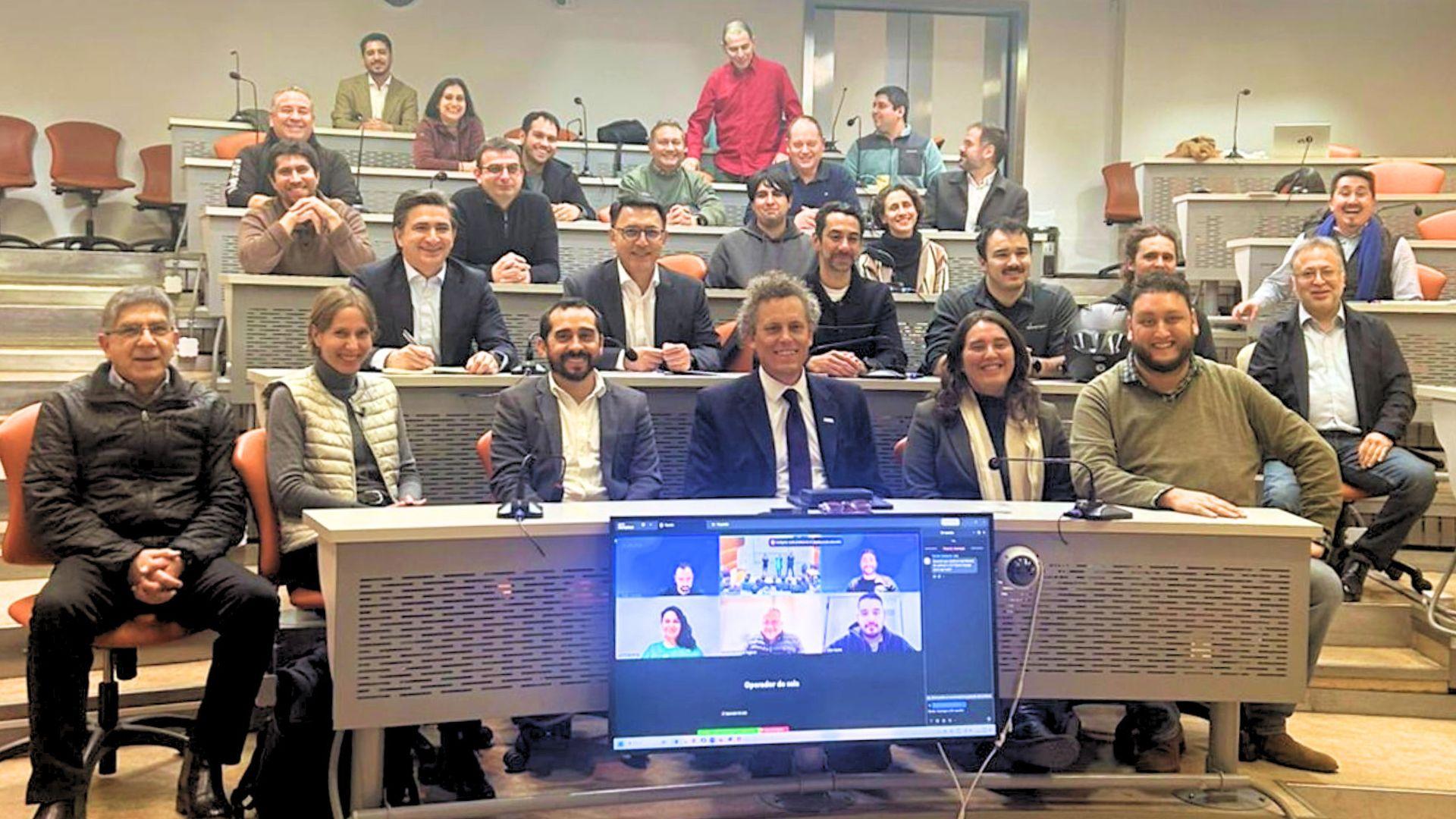 UAI inicia programa pionero en Chile en Tecnologías Cuánticas UAI inicia programa pionero en Chile en Tecnologías Cuánticas