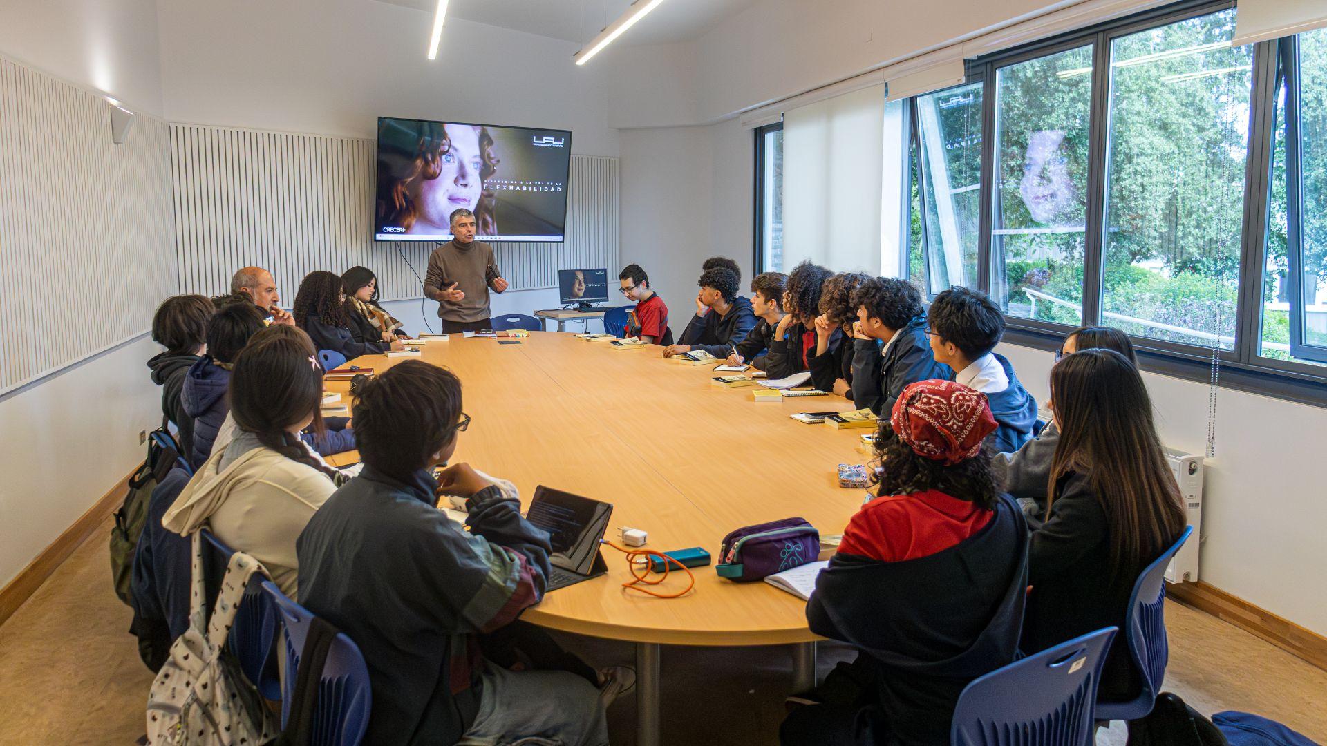 Desafío Core culminó su segunda versión fortaleciendo el vínculo entre la UAI y la educación escolar Desafío Core culminó su segunda versión fortaleciendo el vínculo entre la UAI y la educación escolar