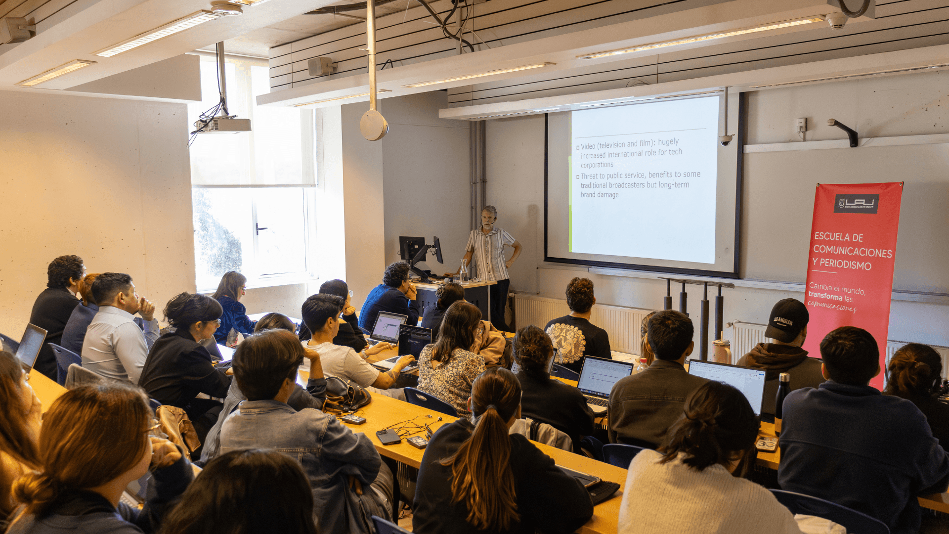 Cultura Social Media 2025: IA y su impacto en la música, los medios y el trabajo creativo