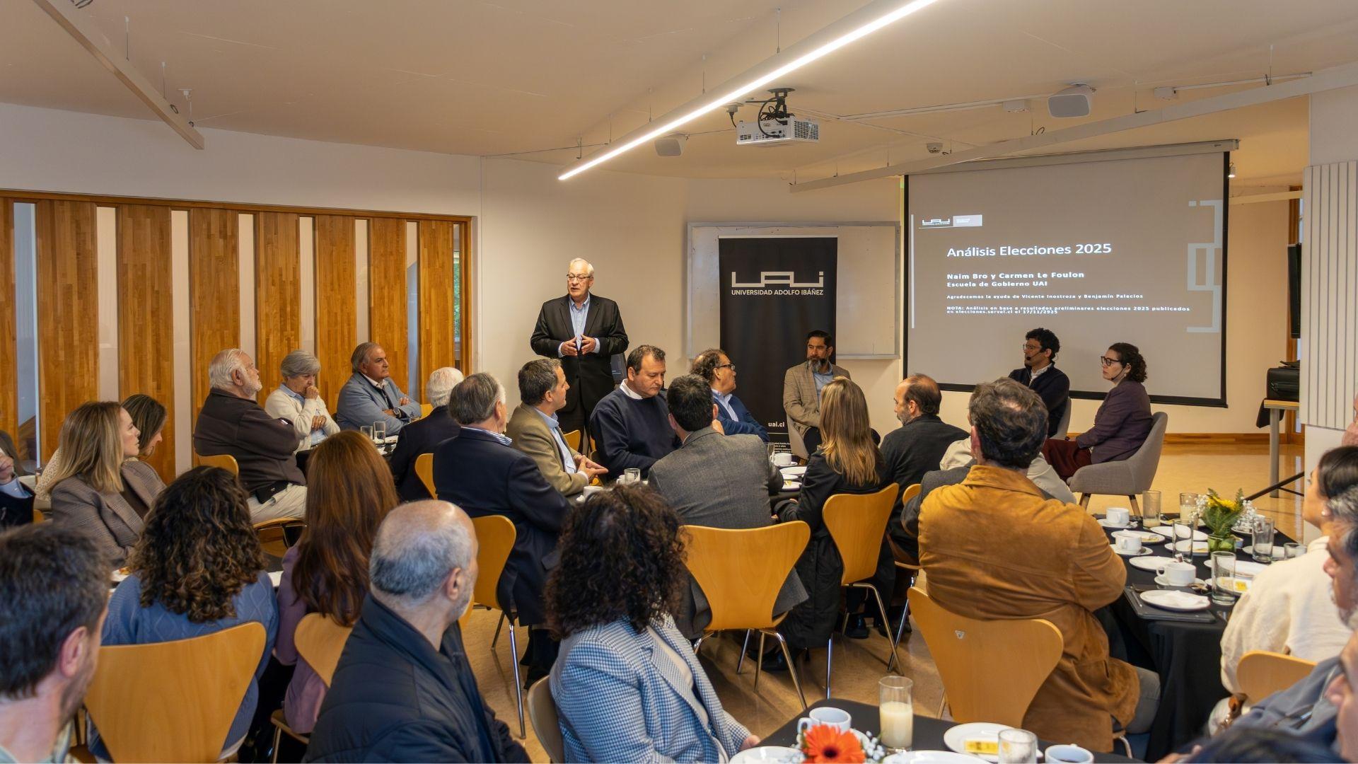 Escenario electoral regional: Escuela de Gobierno analizó tendencias en la región de Valparaíso