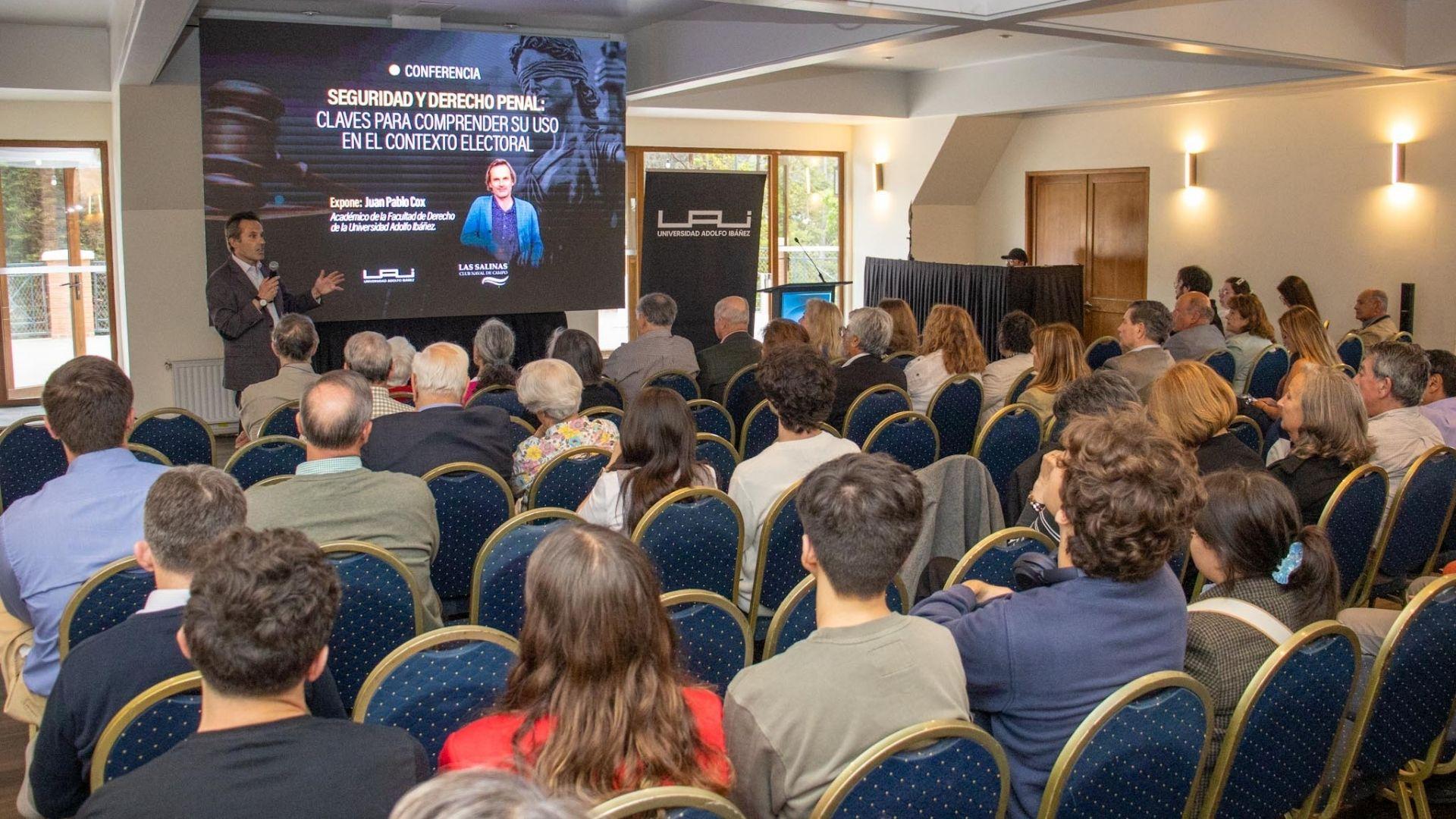 UAI y Club Naval Las Salinas concluyen ciclo 2025 con conferencia sobre seguridad y derecho penal
