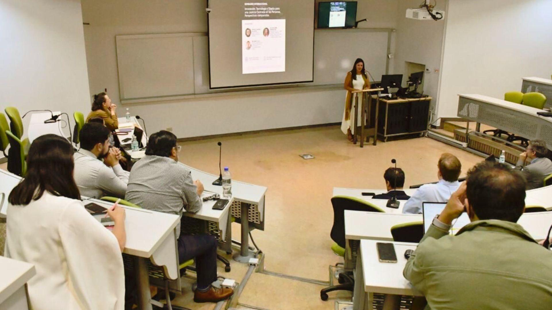 Ministro de la Corte Suprema y expertas internacionales analizan el futuro de la justicia y la IA