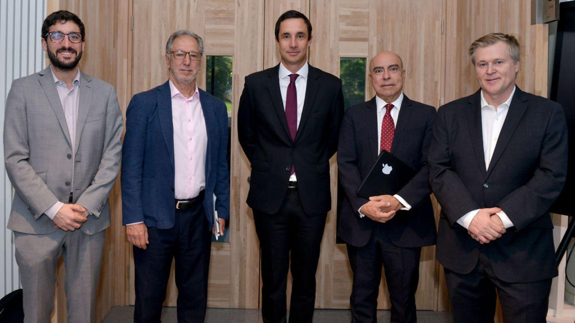 La Escuela de Negocios UAI, SEDE e ICARE realizaron el cierre del ciclo “Crecer con Energía” La Escuela de Negocios UAI, SEDE e ICARE realizaron el cierre del ciclo “Crecer con Energía”