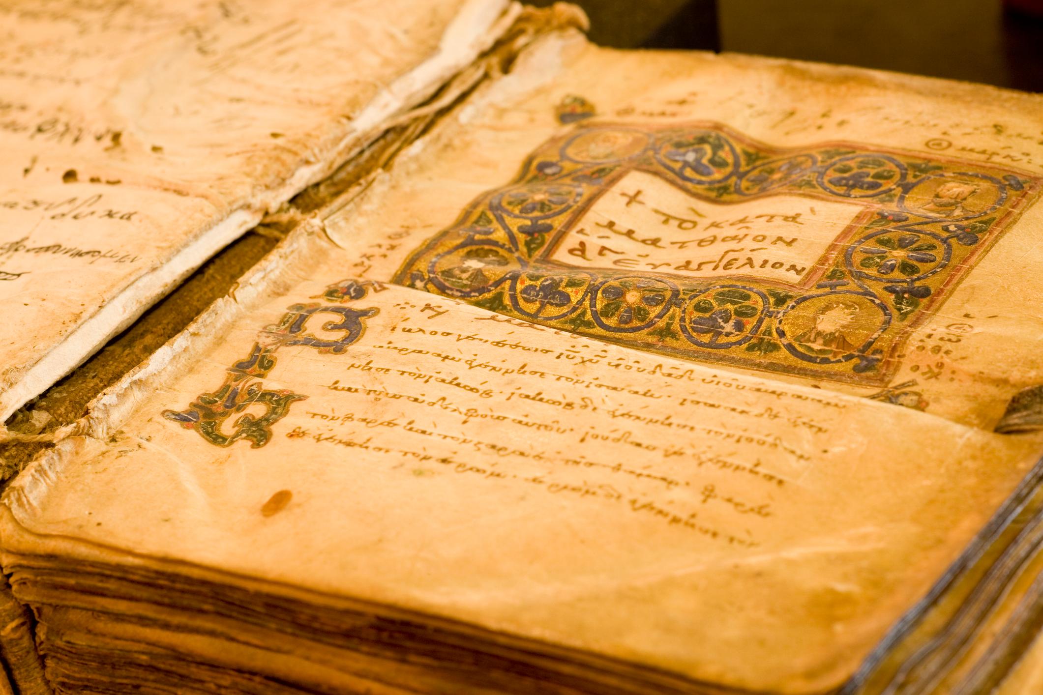 Curso de Historia: Objetos sagrados y profanos portadores de memoria: una mirada histórica Curso de Historia: Objetos sagrados y profanos portadores de memoria: una mirada histórica