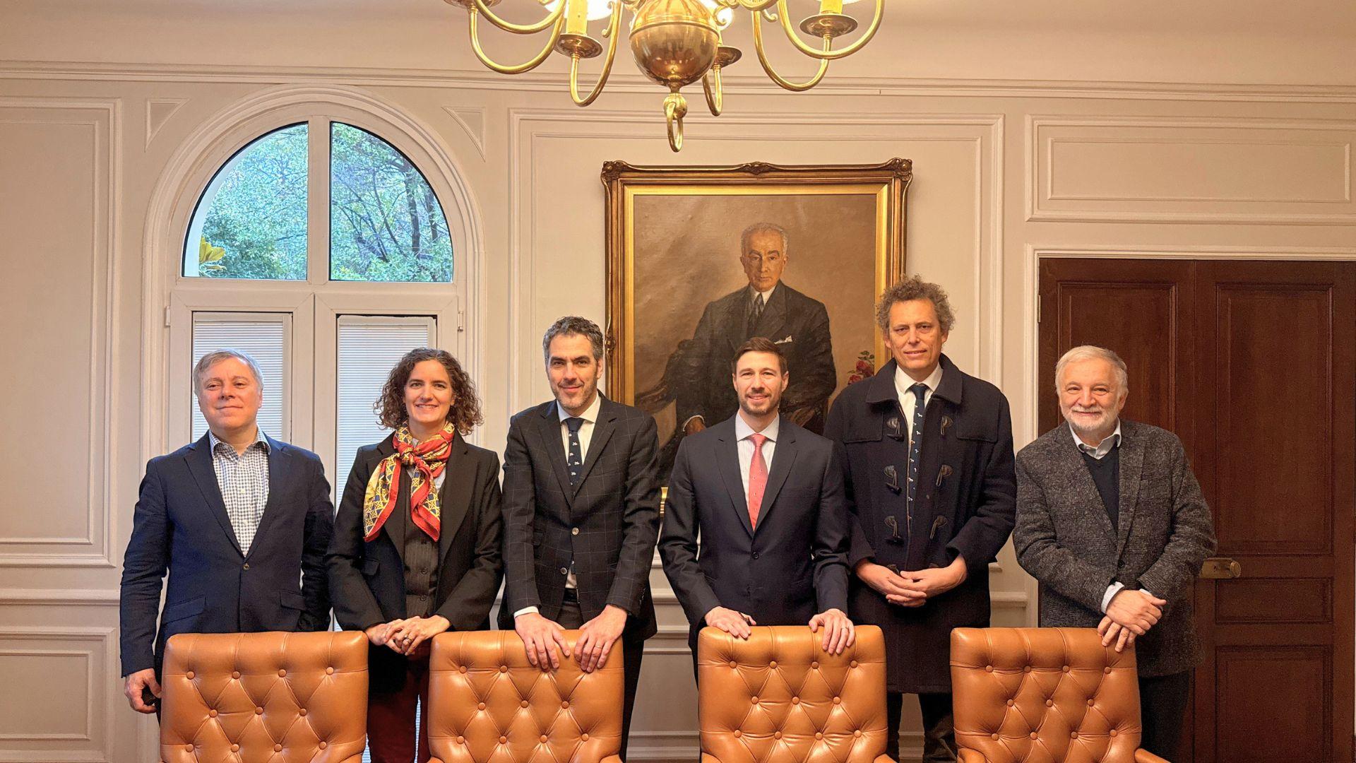 UAI y CNEP se unen para impulsar la investigación aplicada en regulación y productividad UAI y CNEP se unen para impulsar la investigación aplicada en regulación y productividad
