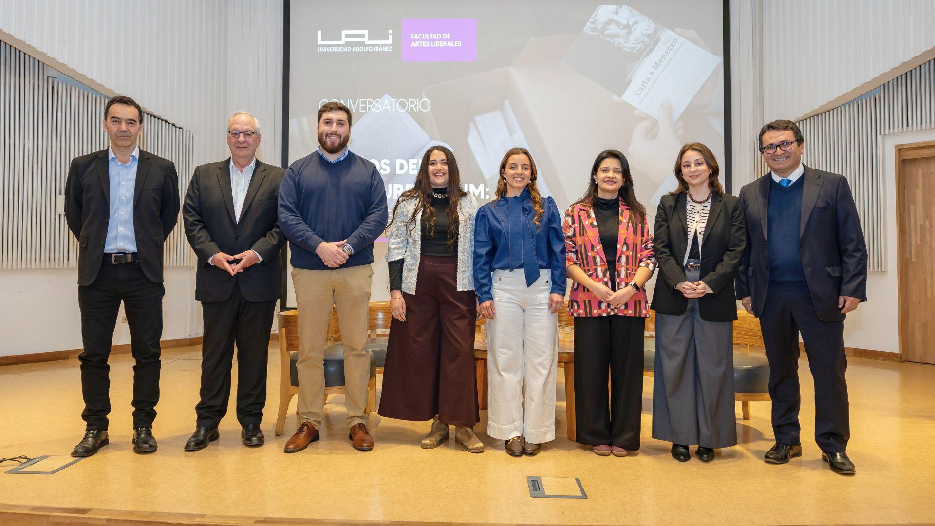 Egresados UAI conmemoran diez años del Core Curriculum en Viña del Mar Egresados UAI conmemoran diez años del Core Curriculum en Viña del Mar