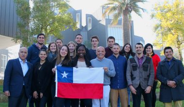 Alumnos franceses realizan programa de investigación en UAI Campus Viña