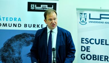 Jesse Norman: “En términos actuales, no hay duda de que Edmund Burke era conservador”